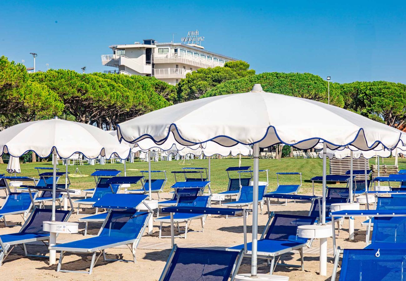 Tavola da disegno 21